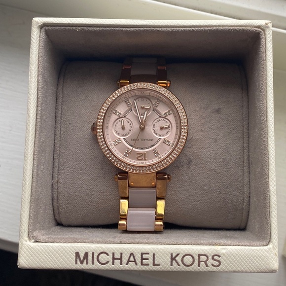 Michael kors watch - Picture 1 of 5